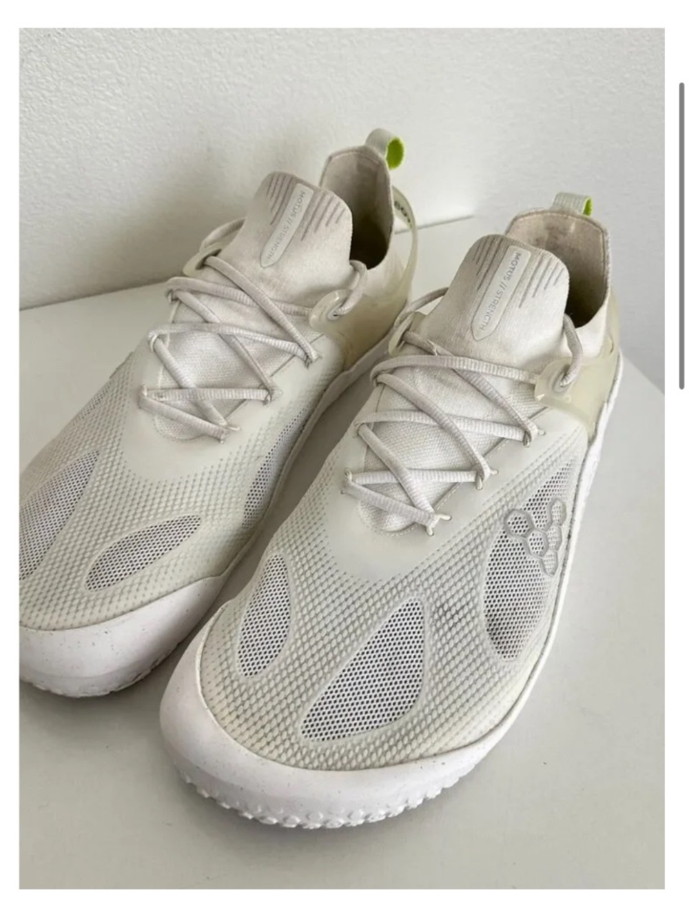 Vivobarefoot Motus Strength